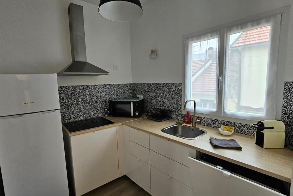 Superbe Appartement 2 Chambres Au Coeur De Pau Luaran gambar