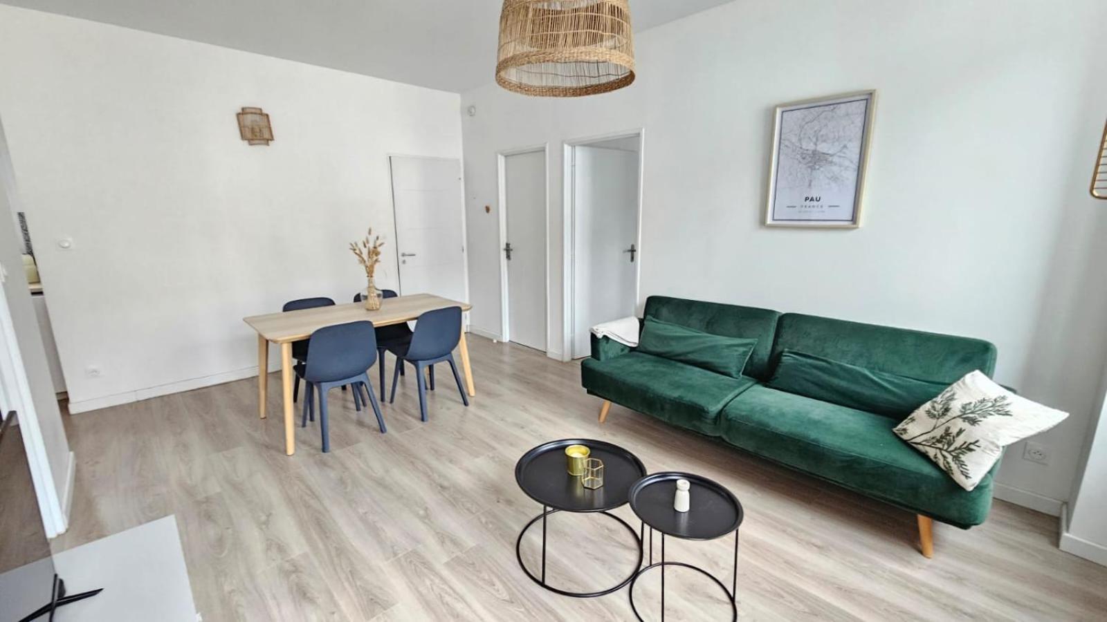 Superbe Appartement 2 Chambres Au Coeur De Pau Luaran gambar