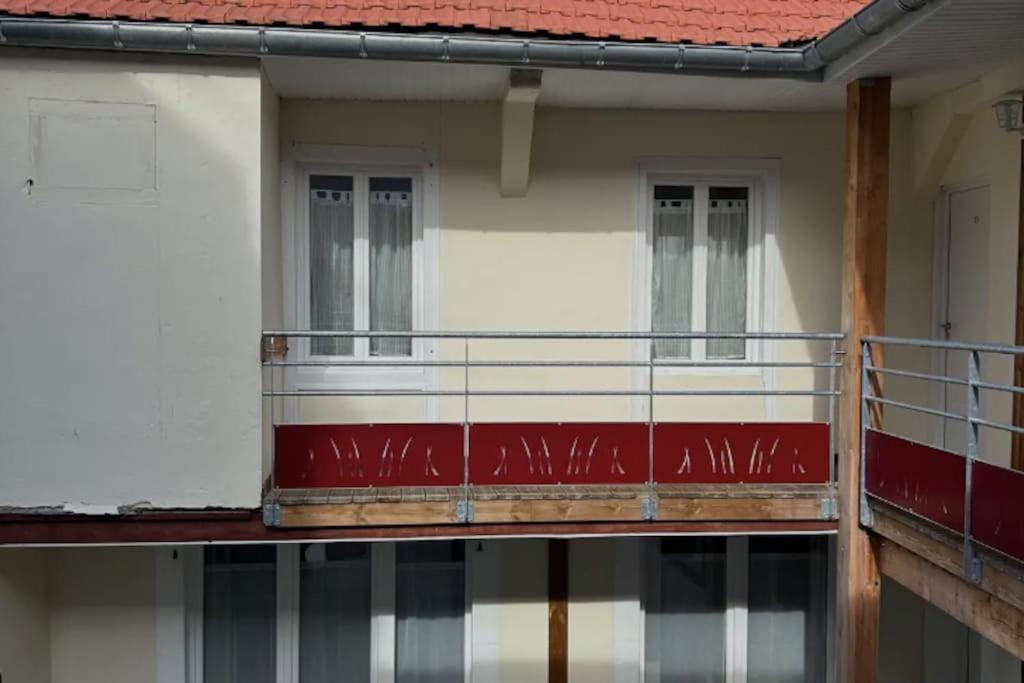 Superbe Appartement 2 Chambres Au Coeur De Pau Luaran gambar